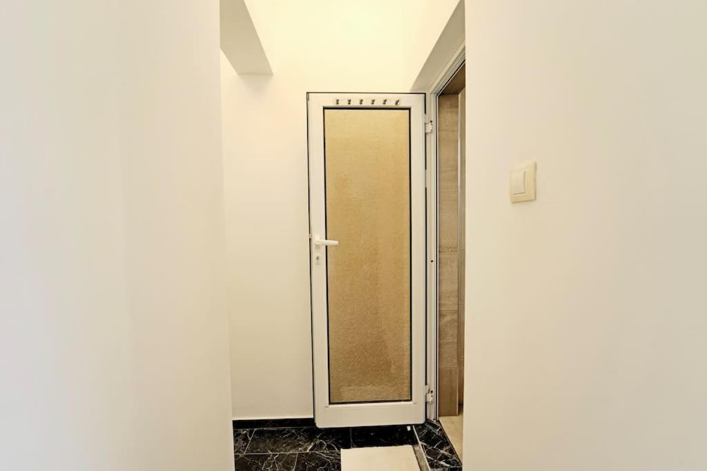 Cozy 1-Bedroom Flat In The Very Center Of Sofia Ngoại thất bức ảnh