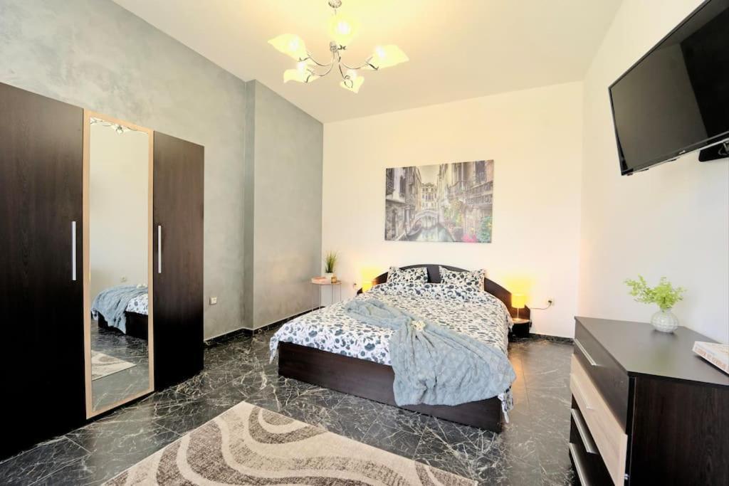 Cozy 1-Bedroom Flat In The Very Center Of Sofia Ngoại thất bức ảnh